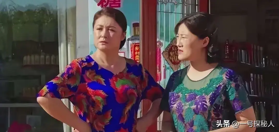 乡村爱情谢大脚:东北大地上的传奇女神,她的故事为何如此牵动人心?