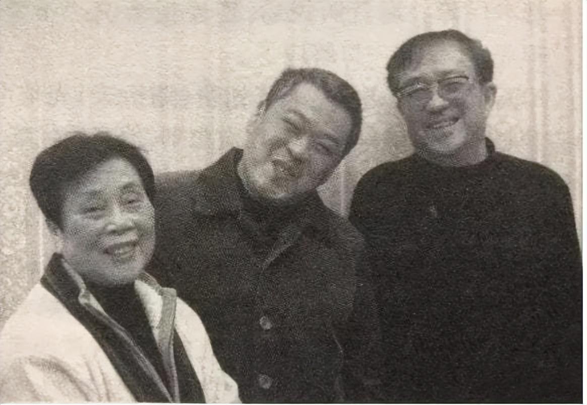 谢晋:电影史上的丰碑,家庭生活却充满无尽悲伤与挑战