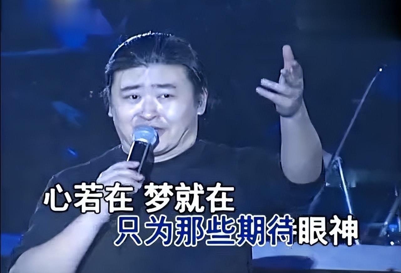 刘欢老师从光芒四射到满头白发,背后原因令人唏嘘