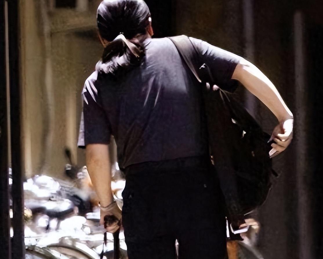 刘欢老师从光芒四射到满头白发,背后原因令人唏嘘