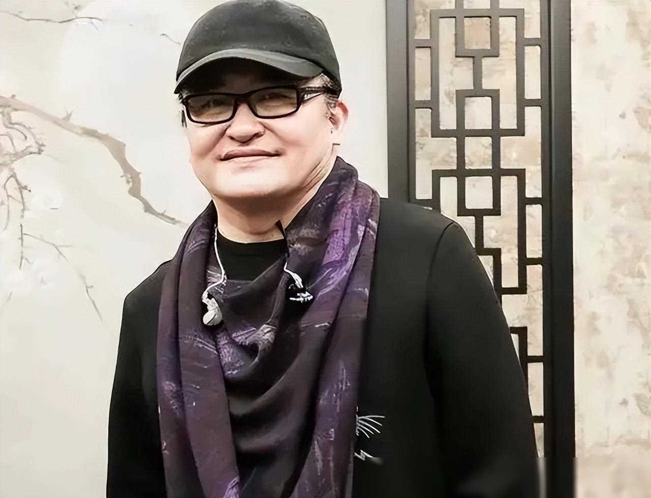 刘欢老师从光芒四射到满头白发,背后原因令人唏嘘