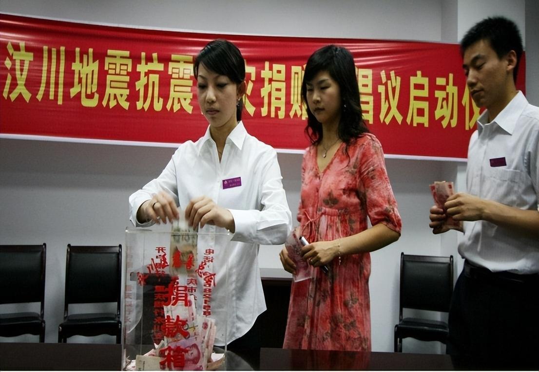 刘欢老师从光芒四射到满头白发,背后原因令人唏嘘