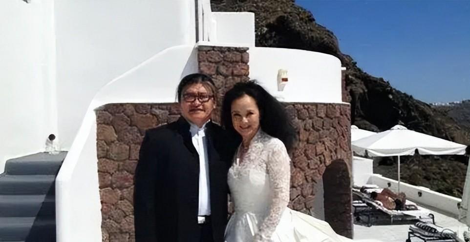刘欢老师从光芒四射到满头白发,背后原因令人唏嘘