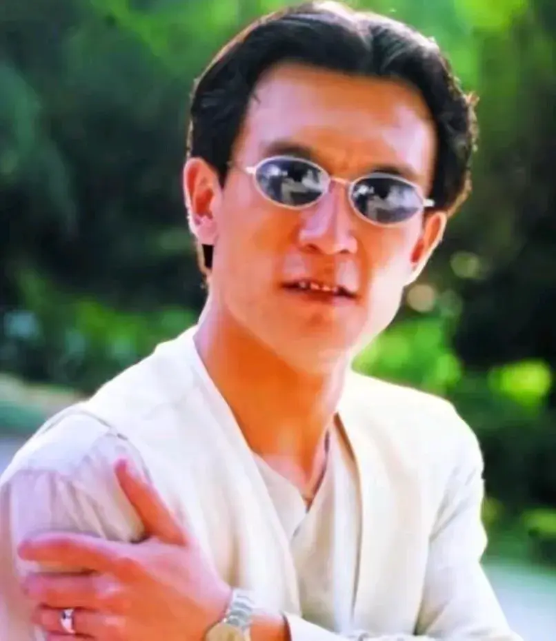 揭秘李咏生命终章:爱的绝唱与跨越生死的抉择