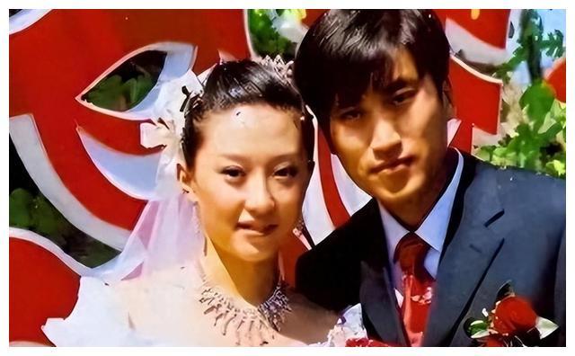 蒋依杉吴云飞直播互动引关注,戏里戏外关系大揭秘
