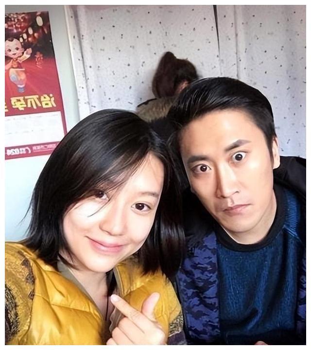 蒋依杉吴云飞直播互动引关注,戏里戏外关系大揭秘