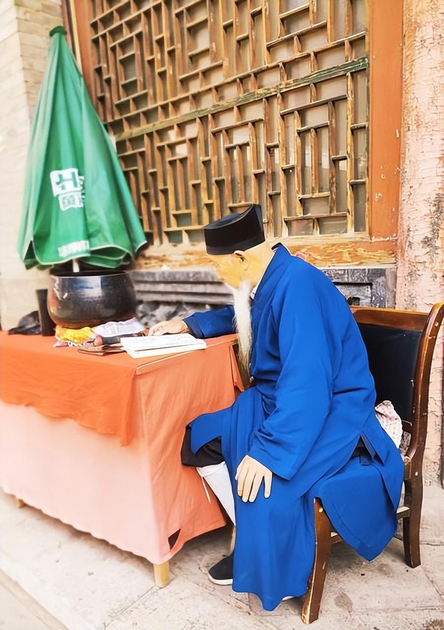 赵本山小品瞎爹算卦:讽刺算命骗术,情节反转出人意料