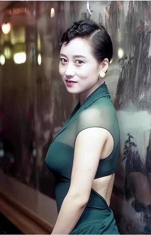 李连杰利智 34 年爱情长跑,背后故事令人唏嘘