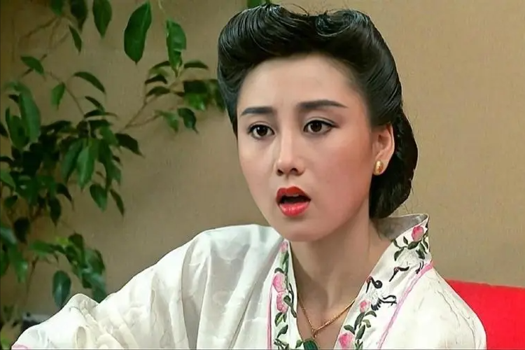 李连杰利智 34 年爱情长跑,背后故事令人唏嘘