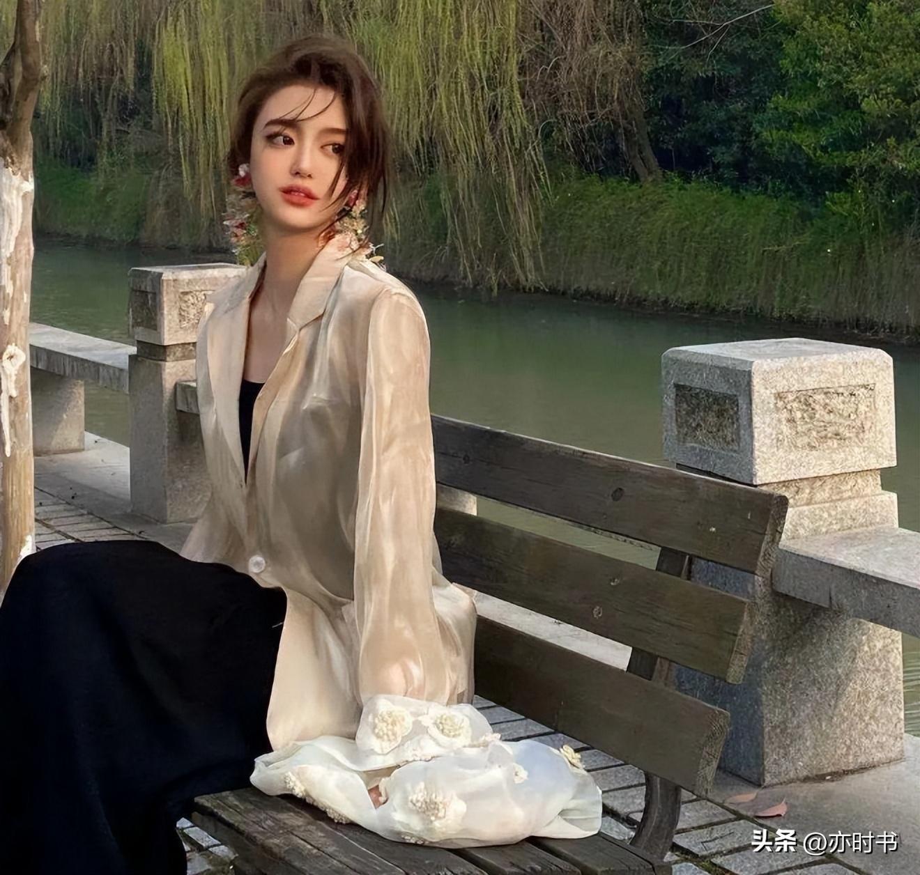黄晓明旗下 16 位艺人无一红透半边天,是艺人难成才还是老板有所欠缺?
