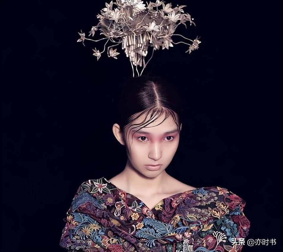 黄晓明旗下 16 位艺人无一红透半边天,是艺人难成才还是老板有所欠缺?