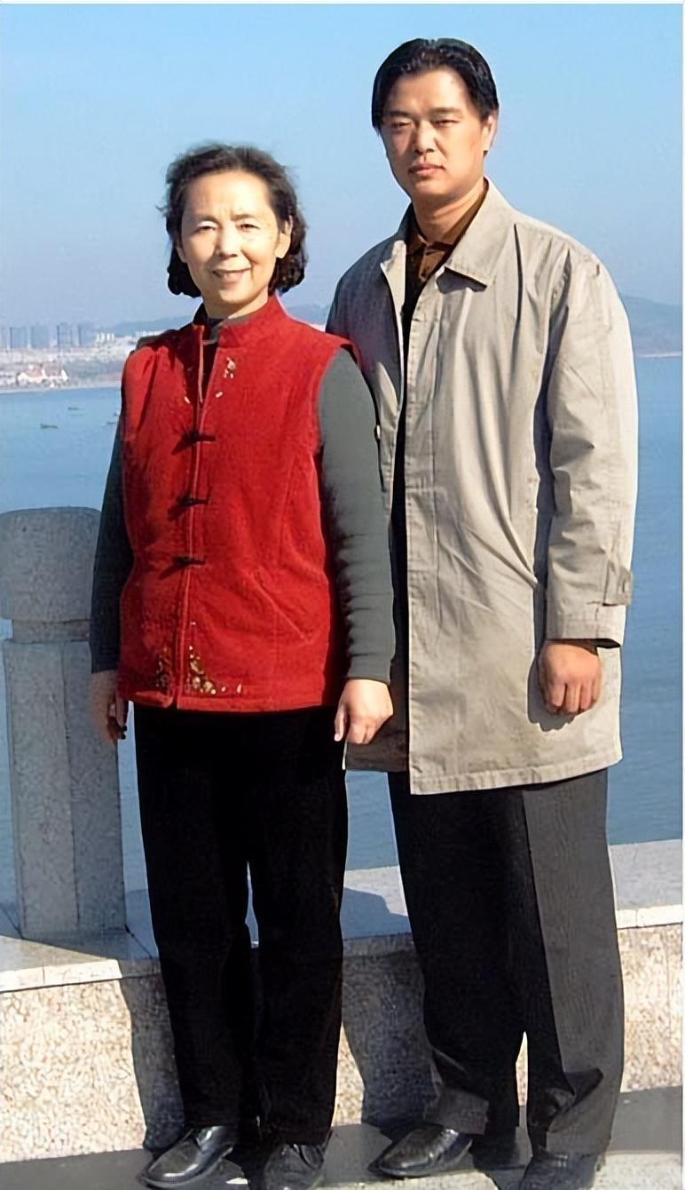 英雄儿女刘尚娴:从银幕偶像到人生起伏的见证者