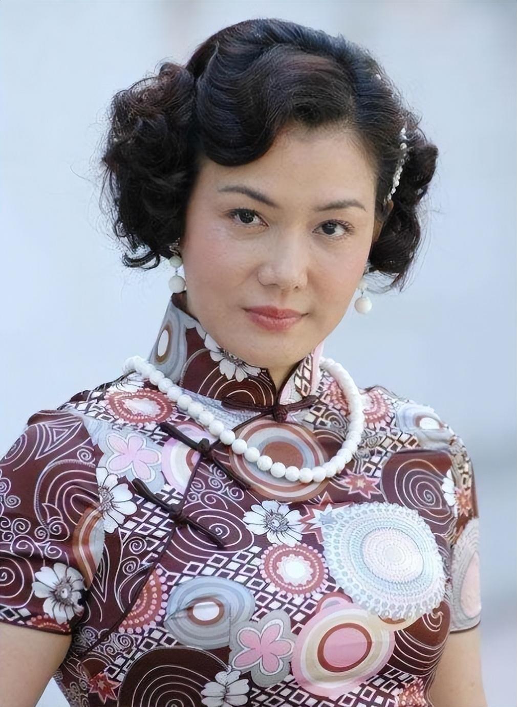 孟庭丽:从普通女孩到璀璨明星,她的不凡梦想与孤独落幕