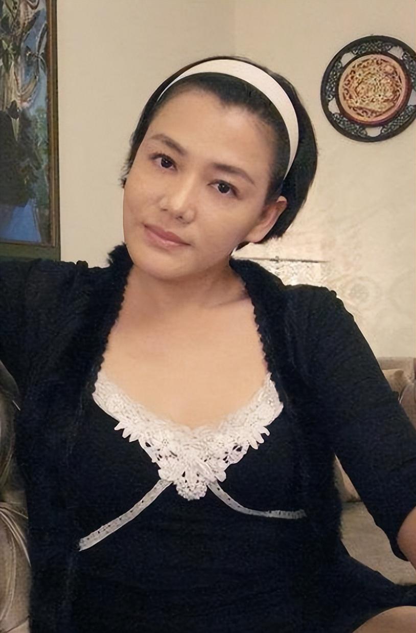 孟庭丽:从普通女孩到璀璨明星,她的不凡梦想与孤独落幕
