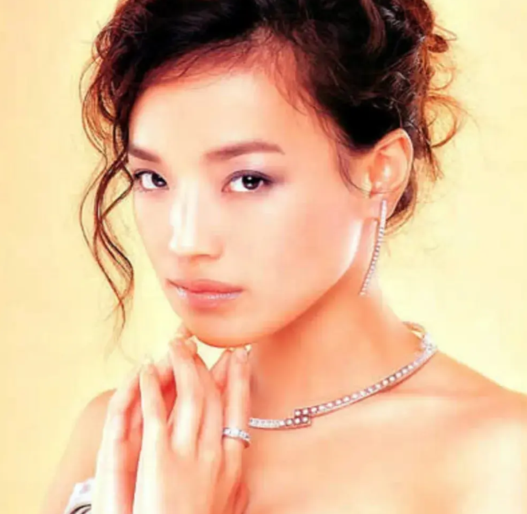 舒淇:人生如戏,她用独特之美书写自己的传奇