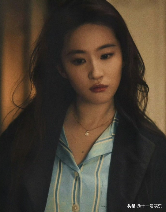 揭秘吻戏背后的压力与挣扎:吴彦祖何美钿水下亲吻镜头的幕后故事