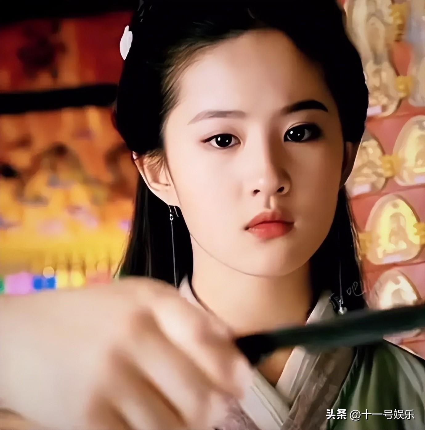 揭秘吻戏背后的压力与挣扎:吴彦祖何美钿水下亲吻镜头的幕后故事