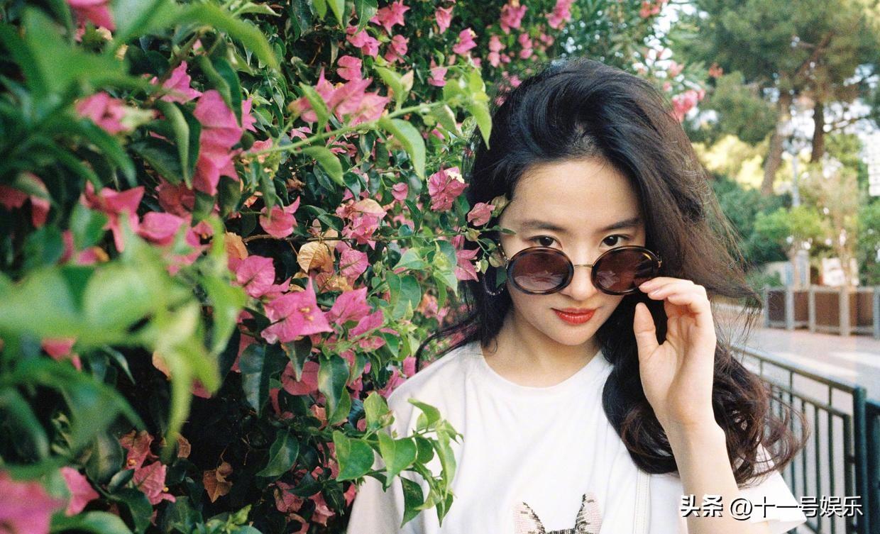 揭秘吻戏背后的压力与挣扎:吴彦祖何美钿水下亲吻镜头的幕后故事
