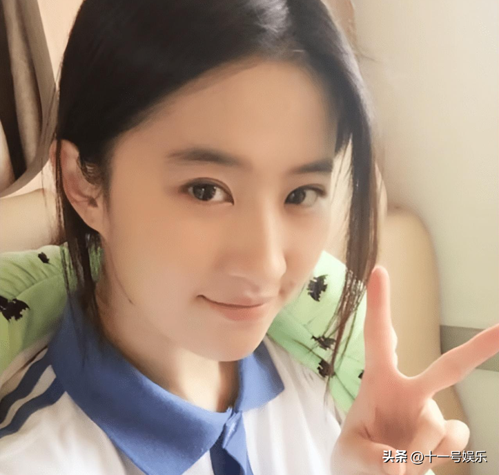 揭秘吻戏背后的压力与挣扎:吴彦祖何美钿水下亲吻镜头的幕后故事