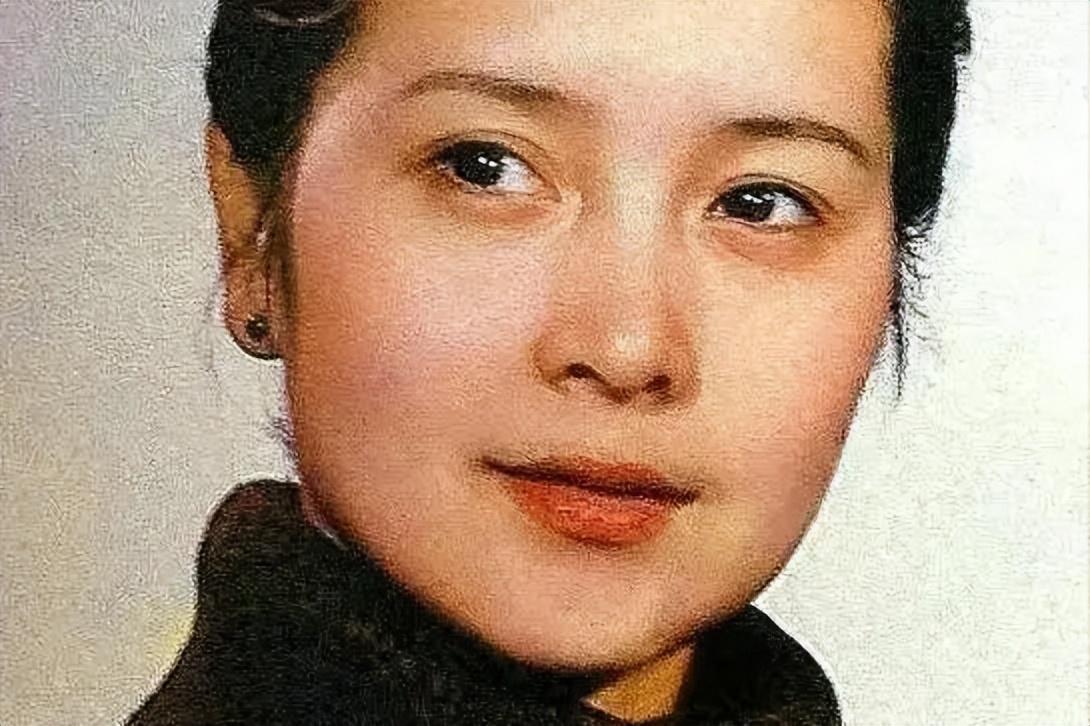李小璐妈妈张伟欣:从舞蹈演员到影坛金花,她的传奇人生