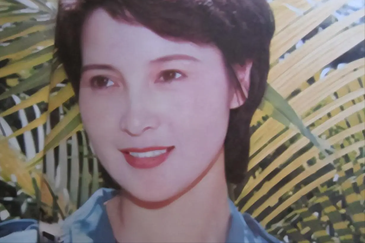 李小璐妈妈张伟欣:从舞蹈演员到影坛金花,她的传奇人生