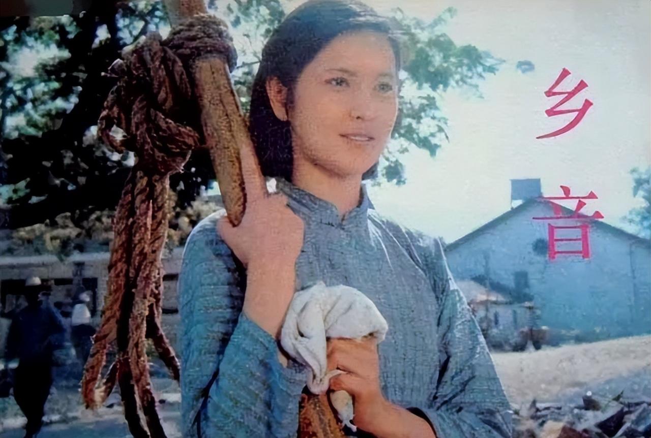 李小璐妈妈张伟欣:从舞蹈演员到影坛金花,她的传奇人生
