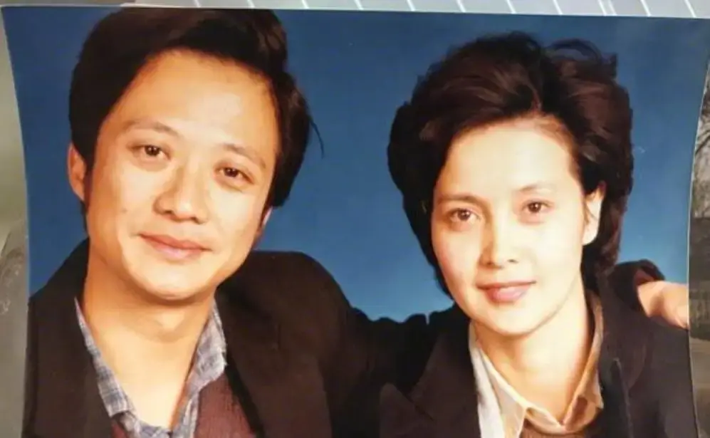 李小璐妈妈张伟欣:从舞蹈演员到影坛金花,她的传奇人生