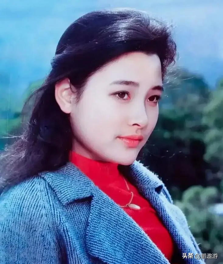 春晚风波:她领养孩子后又抛弃,还跑到国外演绎不堪角色,到底说了什么?