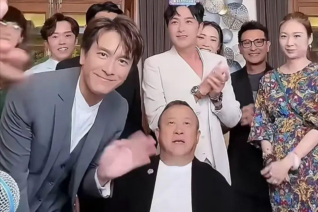 港星内地直播现状:资本面前无架子,惊人战绩背后的狼狈与机遇