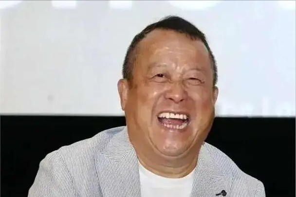 港星内地直播现状:资本面前无架子,惊人战绩背后的狼狈与机遇