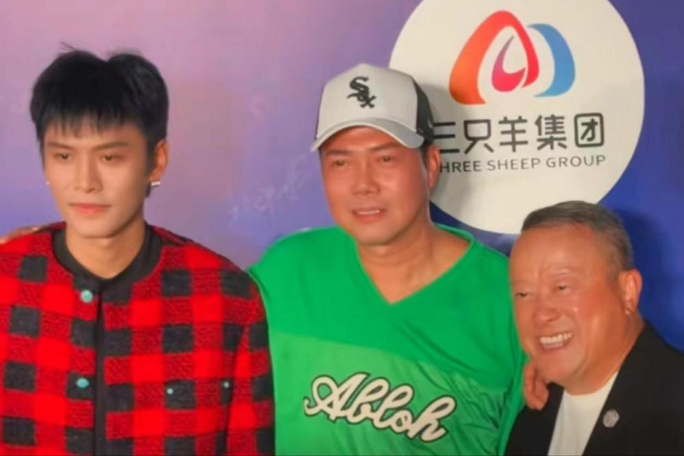 港星内地直播现状:资本面前无架子,惊人战绩背后的狼狈与机遇