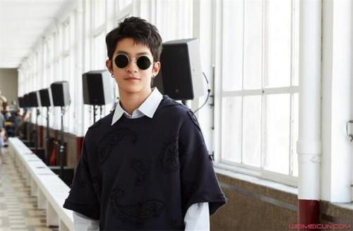 屈楚萧:从不起眼小演员到备受瞩目的演艺明星