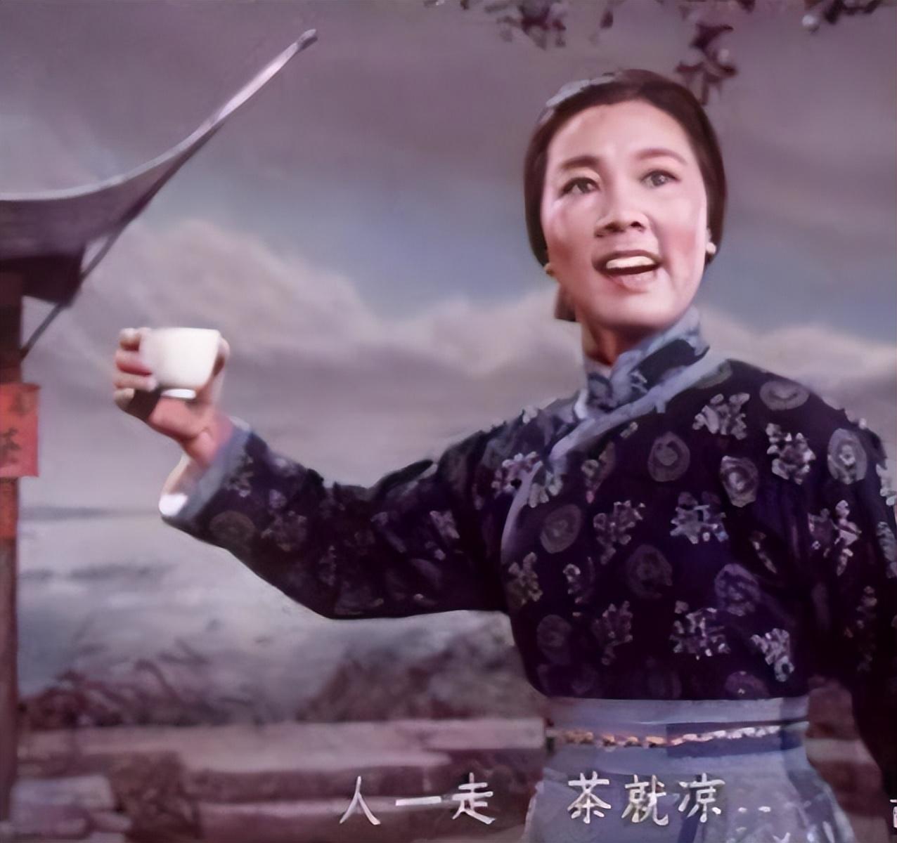 京剧沙家浜:特殊时期的红色经典,阿庆嫂的故事鼓舞人心