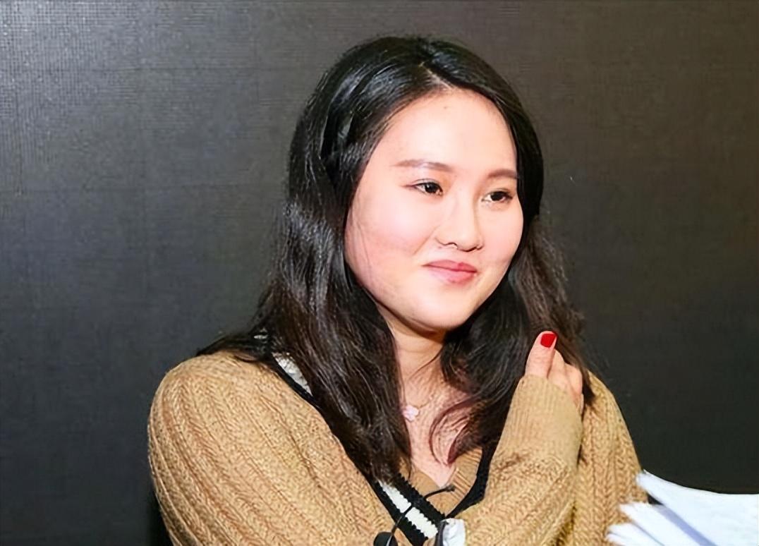 被父母抛弃的小女孩,如何成为让全国骄傲的奥运冠军?