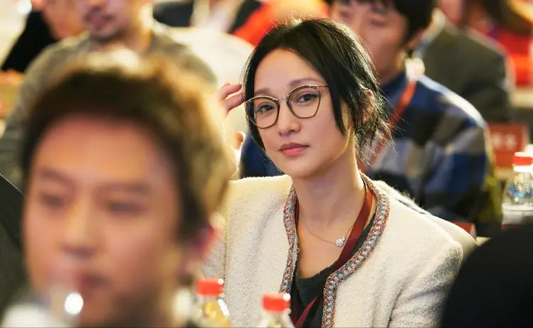 陈坤儿子陈尊佑长相引猜测,其母身份成娱乐圈未解之谜