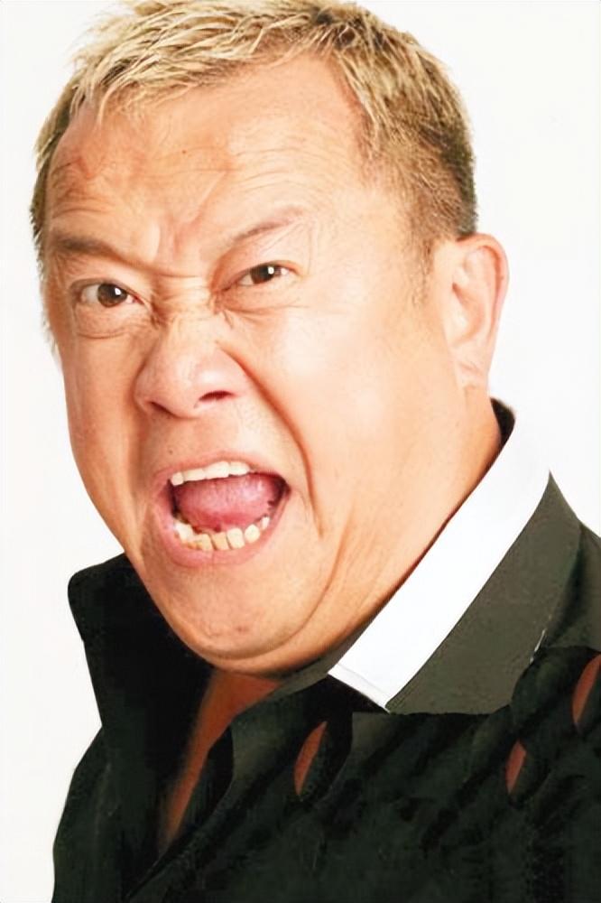 曾志伟:从被宠坏的小阿哥到香港影坛红人,家世背景惊人