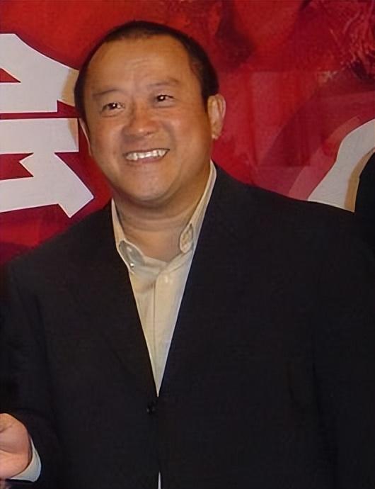 曾志伟:从被宠坏的小阿哥到香港影坛红人,家世背景惊人