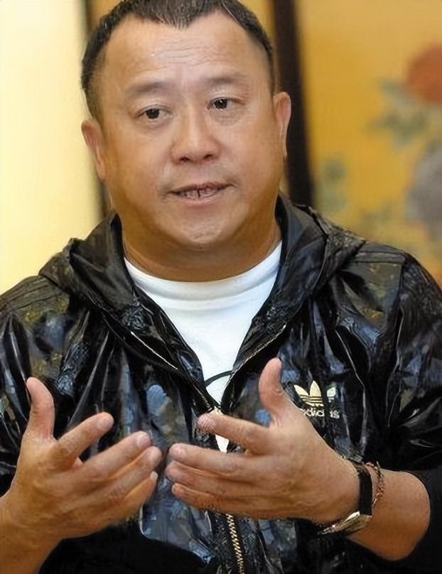 曾志伟:从被宠坏的小阿哥到香港影坛红人,家世背景惊人