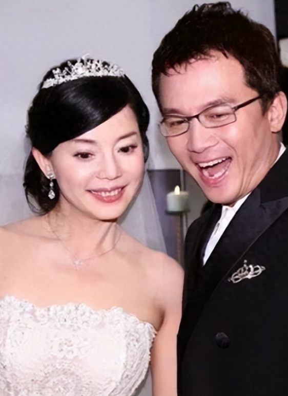 狄莺:从巅峰跌落谷底,溺爱背后的真相究竟如何?