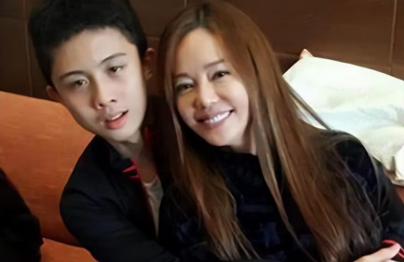 狄莺:从巅峰跌落谷底,溺爱背后的真相究竟如何?