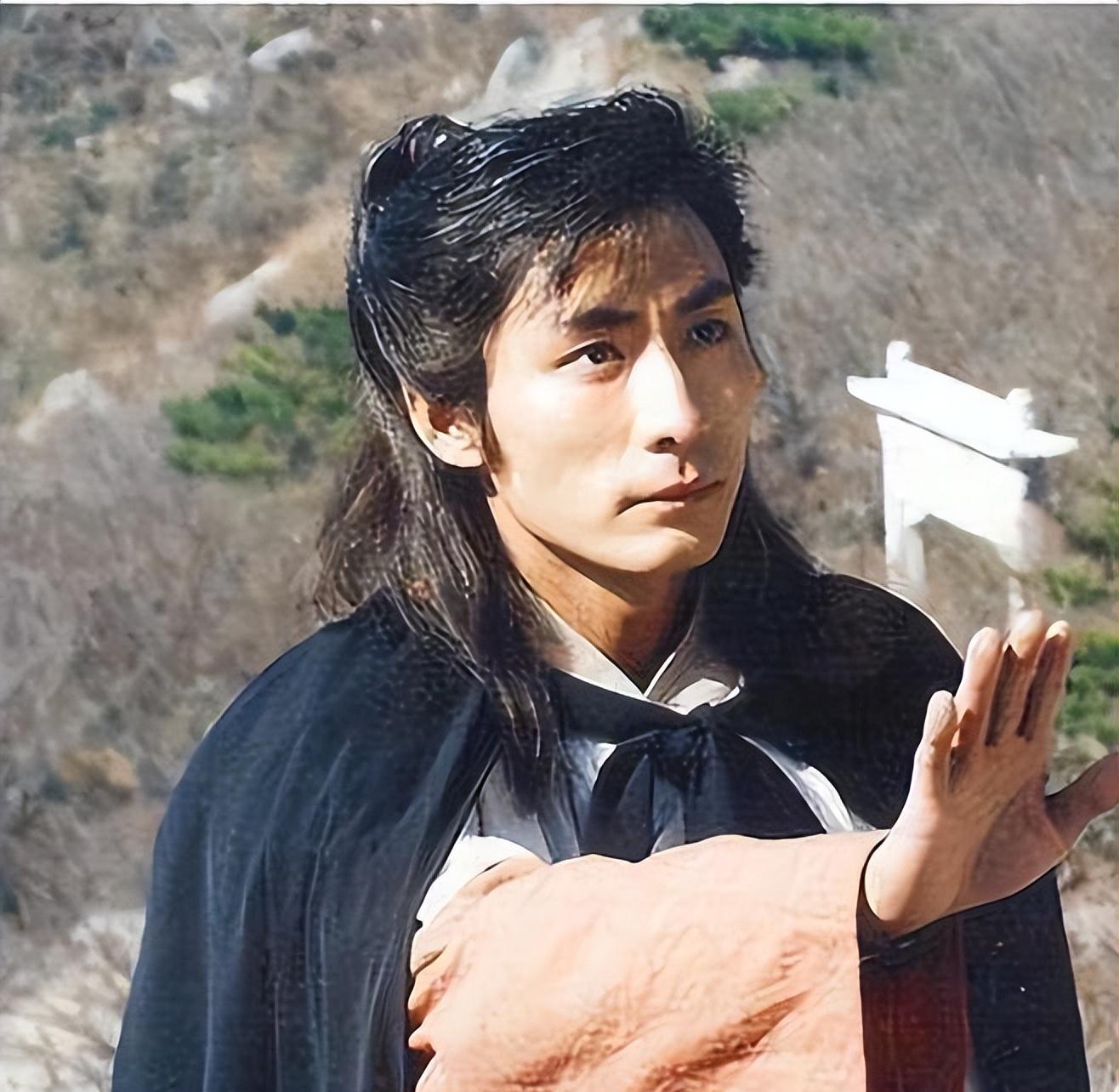 张子健:从北影宝藏男孩到百变星君,事业爱情双丰收背后的考验