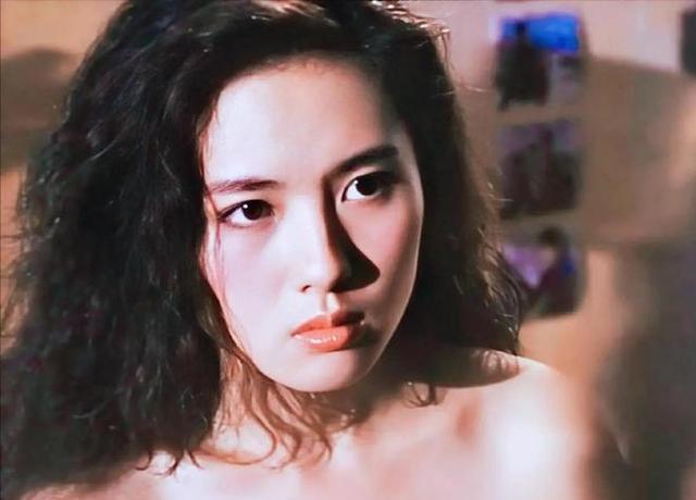 李丽珍:娱乐圈中的璀璨明星,才华横溢的多面典范