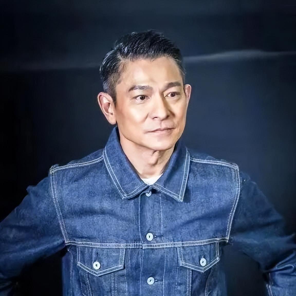 62 岁刘德华上海演唱会惊艳全场,现身董宇辉直播间再创惊喜