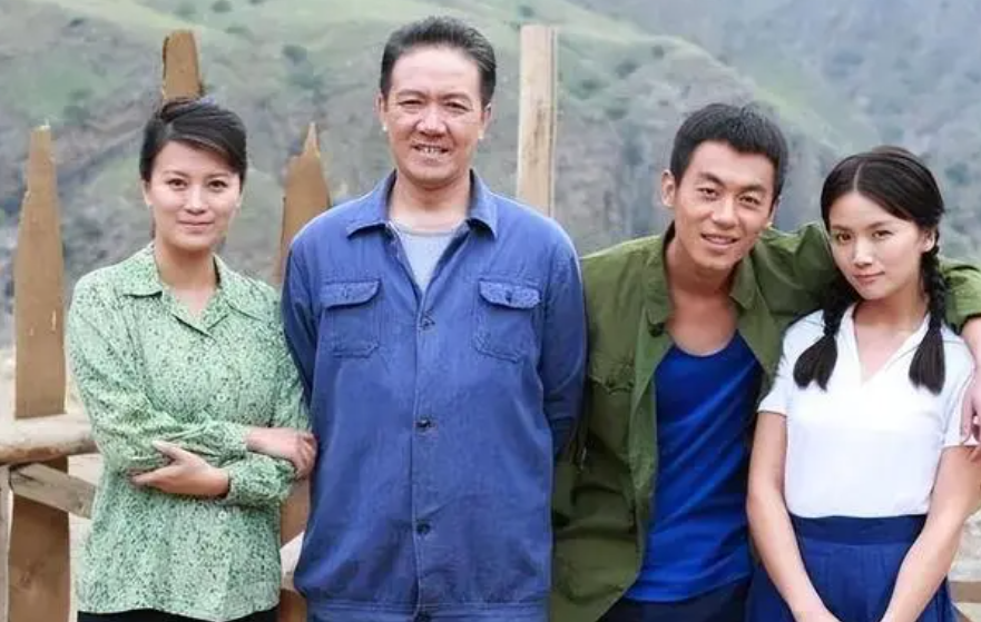 李幼斌被儿子怨恨 30 年,抛妻弃子的行为让他遗憾终生