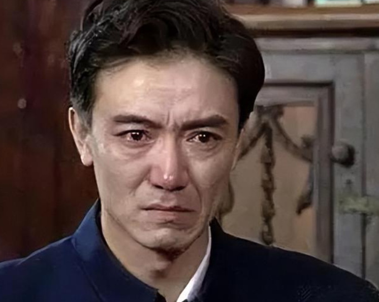 李幼斌被儿子怨恨 30 年,抛妻弃子的行为让他遗憾终生