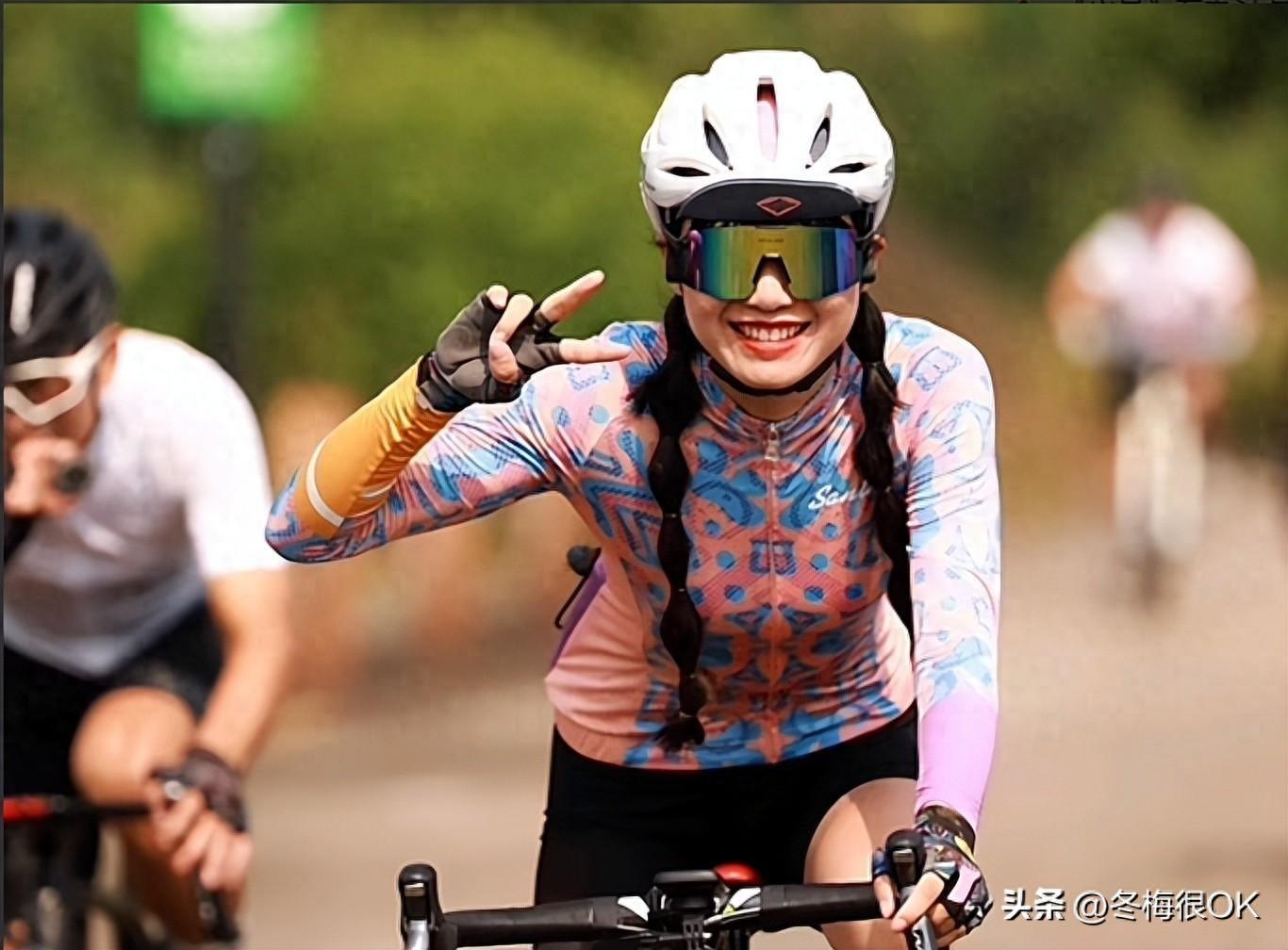 31 岁网红海莉子香江车祸逝,关注我的人能否在 2024 年 9 月 16 日实现财富自由?