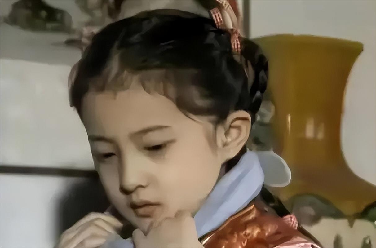 小婉君金铭:事业爱情皆失败,从人生巅峰到窘迫状态,她经历了什么?