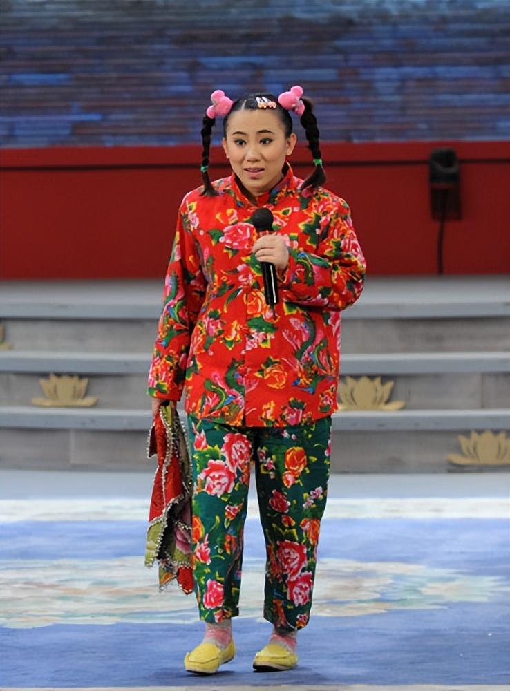 丫蛋:从春晚小品不差钱爆红到销声匿迹,背后的故事令人唏嘘