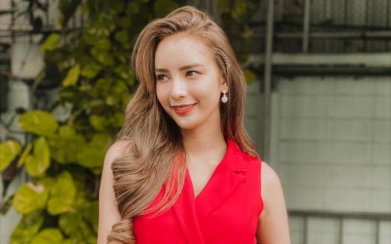 鲍玺和妮莎的跨国恋:性别与家庭的挑战,爱情能否跨越一切?